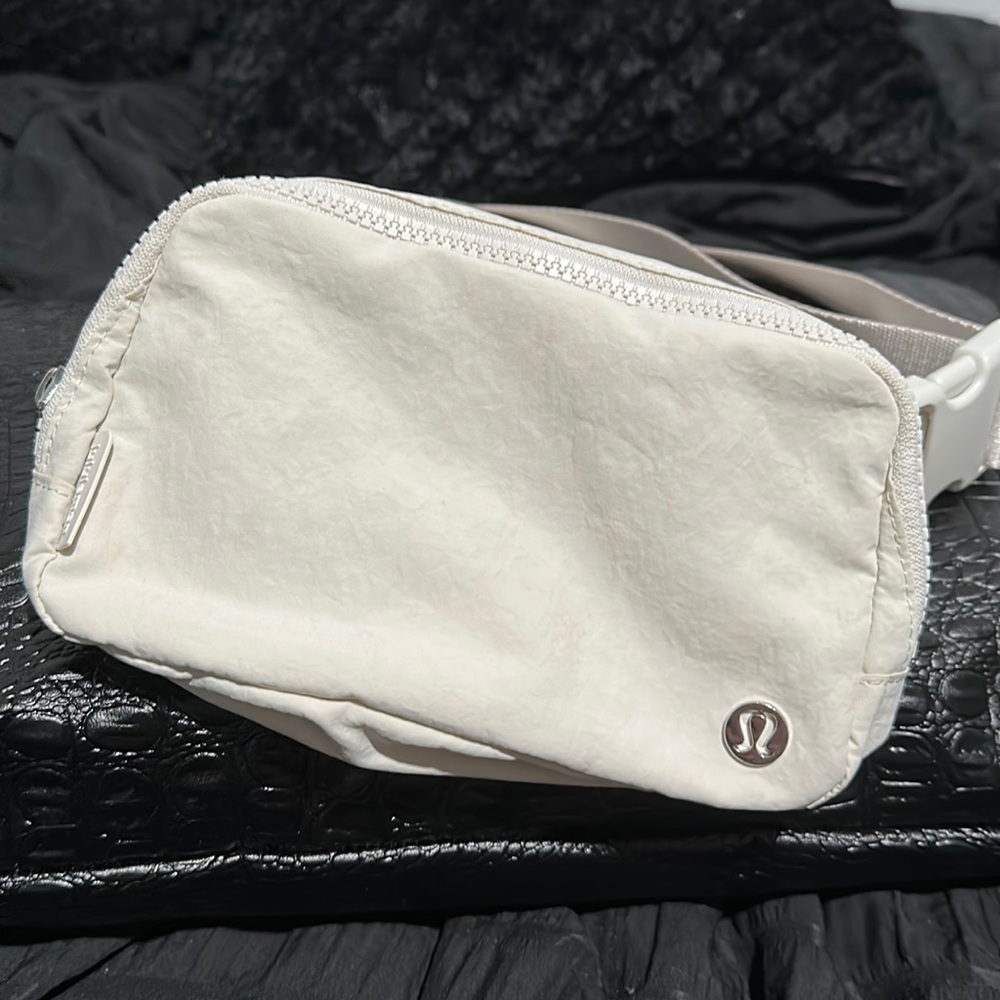 Lululemon Belt Bag White Opal